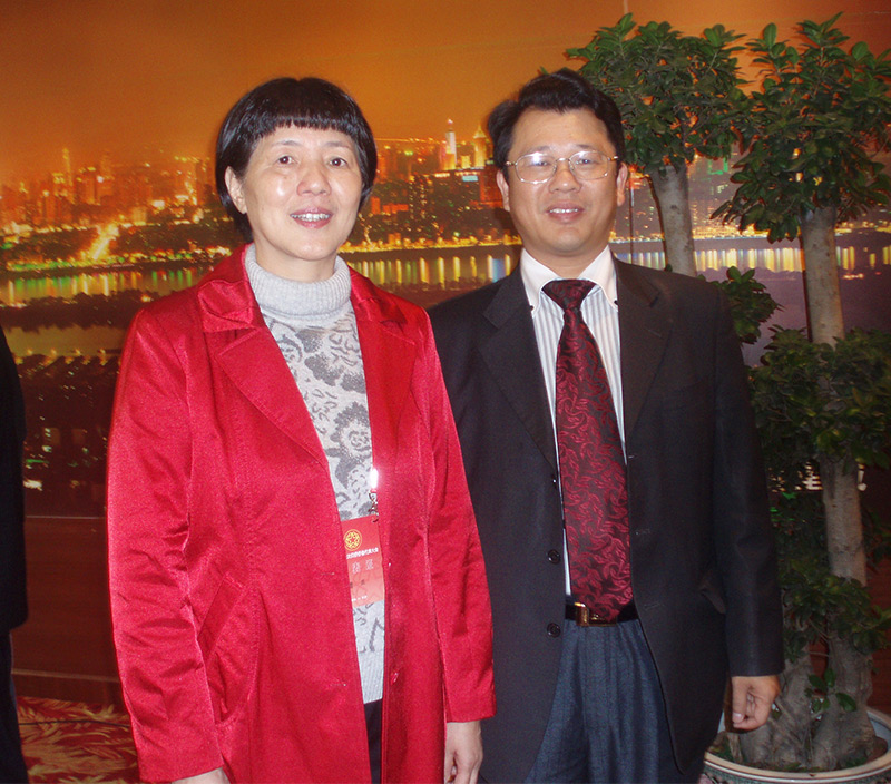 湖南省侨联主席曹亚与蓁福实业执行董事总经理李宗豹